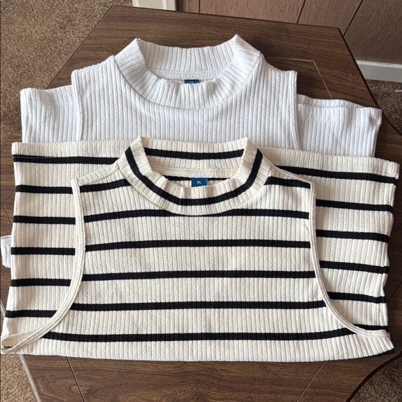 Old Navy Ribbed Sleeveless Sweater Set - Black and Cream - Picture 1 of 5